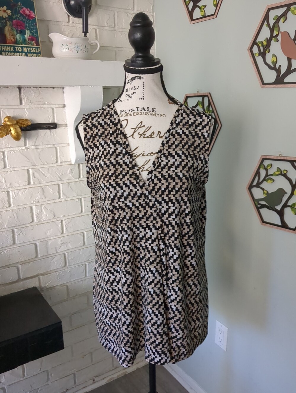 **3/$10** Dana Buchman Top Size Large